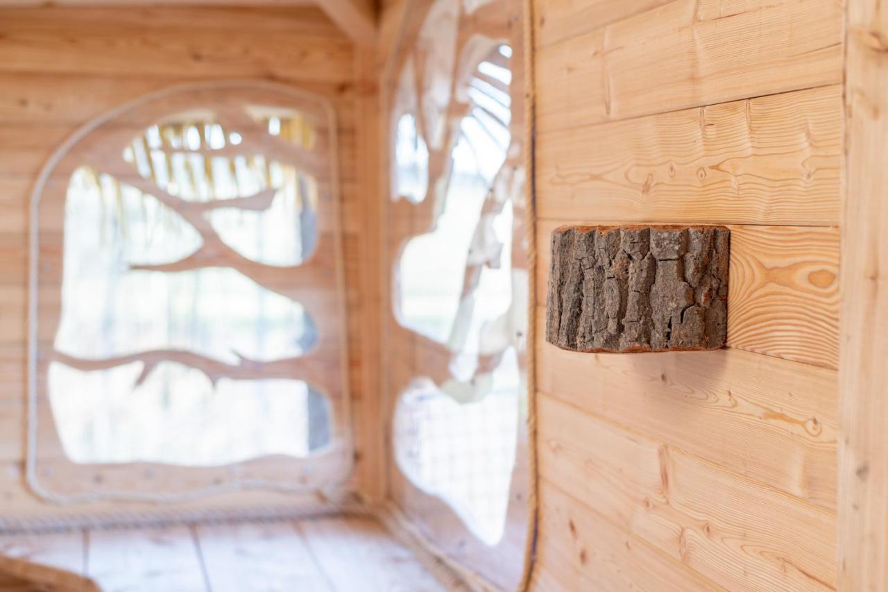 Treehouse U Rybnika Otel Osecna Dış mekan fotoğraf