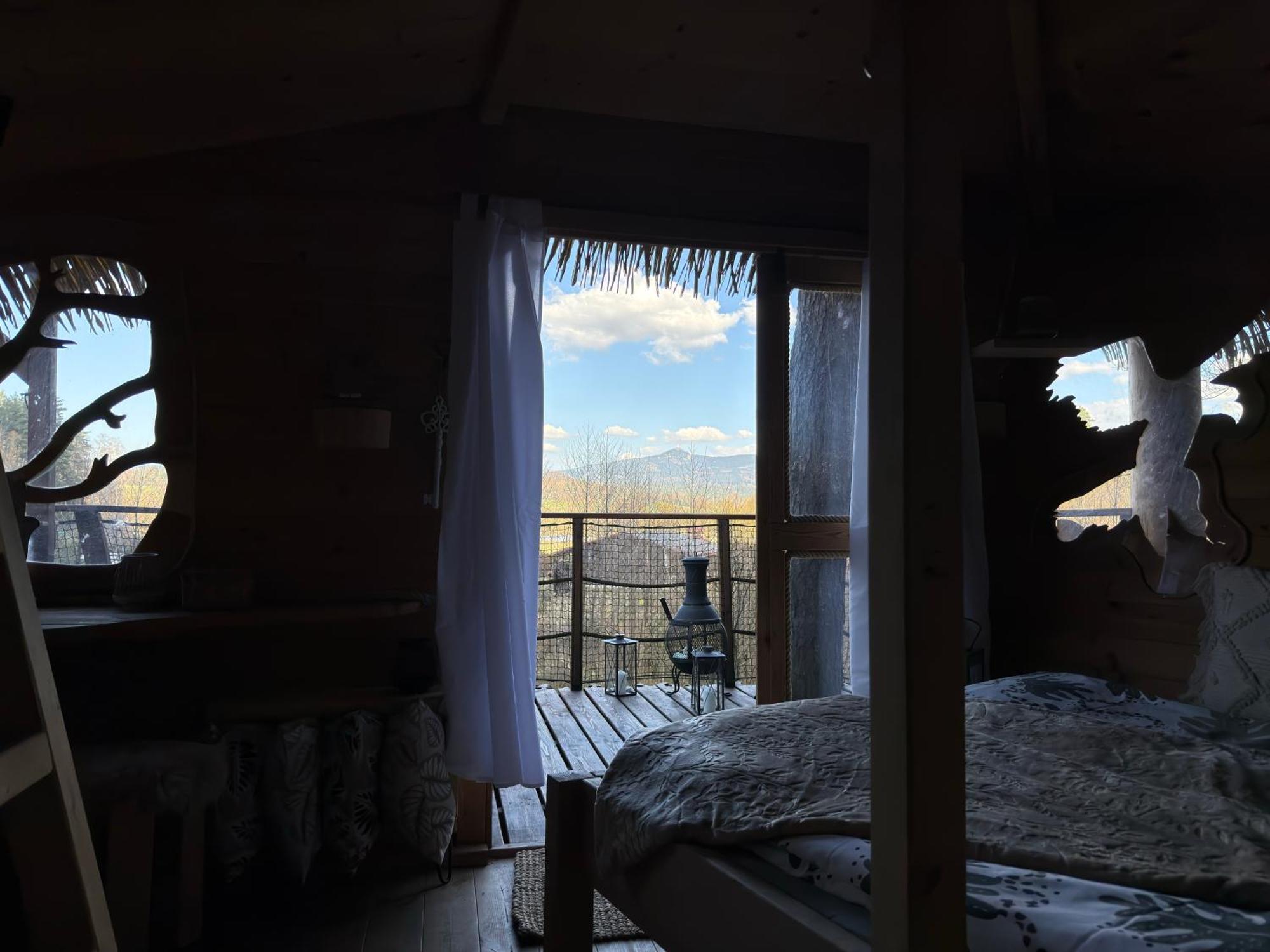 Treehouse U Rybnika Otel Osecna Dış mekan fotoğraf